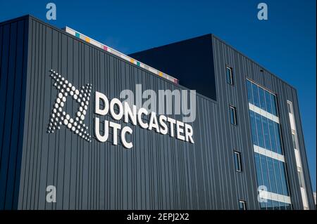 Doncaster UTC Building, dans le quartier civique de Doncaster, dans le Yorkshire du Sud, au Royaume-Uni Banque D'Images