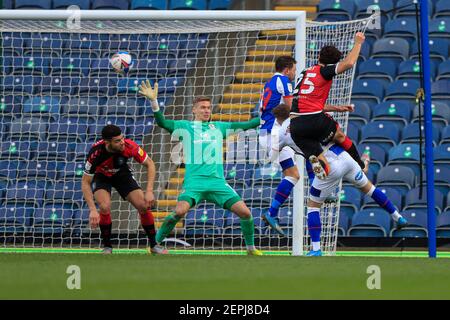 Blackburn, Royaume-Uni. 27 février 2021. LE BUT Matthew James #24 de Coventry City a obtenu 1-1 points à Blackburn, Royaume-Uni, le 2/27/2021. (Photo de Conor Molloy/News Images/Sipa USA) crédit: SIPA USA/Alay Live News Banque D'Images