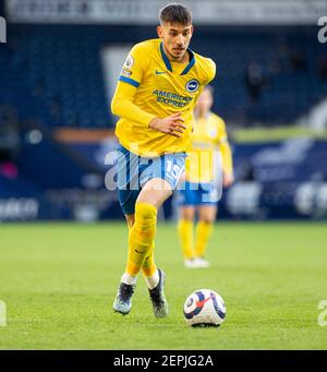 West Bromwich, West Midlands, Royaume-Uni. 27 février 2021 ; The Hawthorns, West Bromwich, West Midlands, Angleterre ; English Premier League football, West Bromwich Albion versus Brighton et Hove Albion; Jakub Moder de Brighton et Hove Albion crédit: Action plus Sports Images/Alamy Live News Banque D'Images