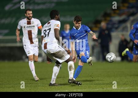 HARTLEPOOL, ANGLETERRE. 27 FÉVRIER Gavan Holohan, de Hartlepool United, tire à son but lors du match de la Vanarama National League entre Hartlepool United et Barnett à Victoria Park, Hartlepool, le samedi 27 février 2021. (Credit: Mark Fletcher | MI News) Credit: MI News & Sport /Alay Live News Banque D'Images