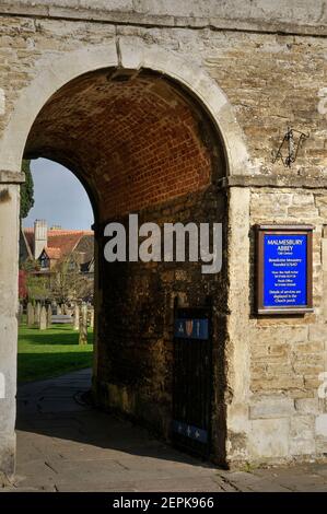 L'arche de l'entance à l'abbaye de Malmesbury, Malmesbury, Wiltshire, Royaume-Uni Banque D'Images