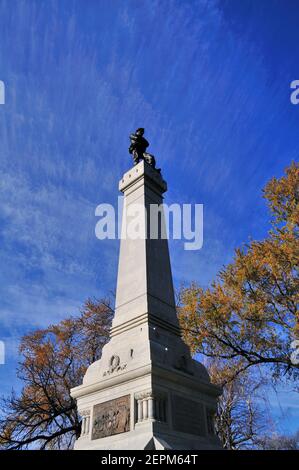 Chicago, Illinois, États-Unis. Le Confederate Monument sur Confederate Mound au cimetière d'Oak Woods. Banque D'Images