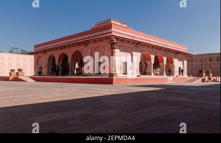 Vue sur Sarvato Bhadra qui est UN simple-Storeyed, place, salle ouverte, avec des chambres fermées aux quatre coins à l'intérieur du Palais de la ville. Banque D'Images