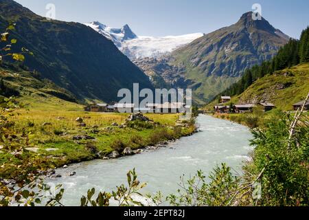 Vallée alpine d'Innergschlöss. Groupe de montagne Venediger. Tauerntal, Matrei en Osttirol, Lienz, Autriche, Europe Banque D'Images