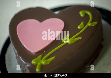 Une Boulangerie Commerciale Produit Chocolat Gateau Saint Valentin A New York Le Mercredi Fevrier 14 18 A C Richard B Levine Photo Stock Alamy