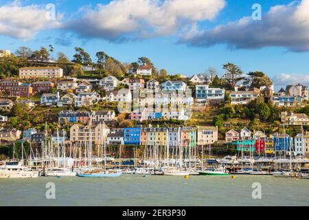 Kingjure de l'autre côté de la rivière Dart depuis Dartmouth, en Angleterre Banque D'Images