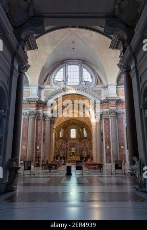 Italie, Rome, Basilique Sainte Marie des Anges et des Martyrs (Italien : Santa Maria degli Angeli e dei Martiri), intérieur de l'église Banque D'Images