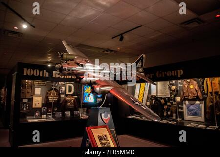 Un modèle B-17 situé dans le Musée du Mighty Huitième Force aérienne Banque D'Images