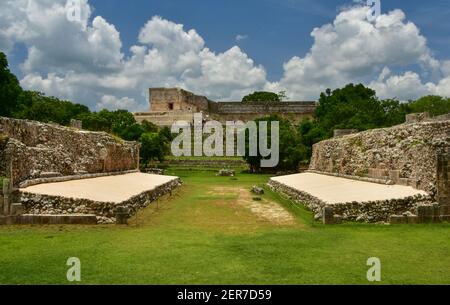 Le terrain de bal à Uxmal, une ancienne ville maya au Mexique Banque D'Images