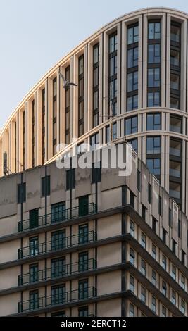 West End Gate Apartment Building et Paddington Green police Station académie de police Banque D'Images