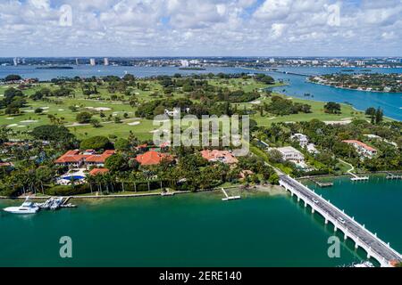 Miami Florida,Indian Creek Water Island,Country Club golf terrain,milliardaires Bunker maisons maisons,Ivanka Trump Jarrett Kushner future maison lot,aérien Banque D'Images