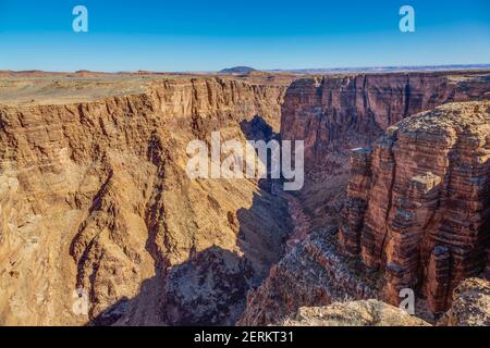 Vue panoramique depuis Little Colorado View point jusqu'à l'impressionnant Falaises du Grand Canyon en hiver Banque D'Images