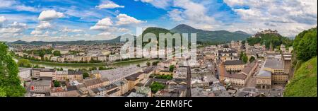 Salzbourg Autriche, panorama de la ville de Salzbourg et de la forteresse de Hohensalzburg Banque D'Images