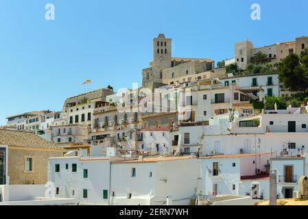 La vieille ville d'Ibiza, connue sous le nom de Dalt Vila. Site du patrimoine mondial de l'UNESCO en 1999. Banque D'Images