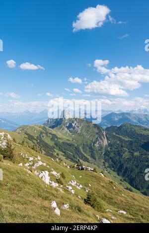 Vue sur la montagne Stockhorn de Walalpgrat dans le parc naturel de Gantrisch, canton de Berne, Oberland bernois, Alpes suisses, Suisse, CH Banque D'Images