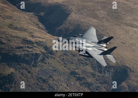 Réservoir de Thirlmere, près de Keswick, le Lake District, Cumbria, Royaume-Uni. 1er mars 2021. Keswick, Royaume-Uni. 1er mars 2021. US Airforce McDonnell Douglas F-15 Eagle à Keswick, Royaume-Uni, le 3/1/2021. (Photo de Richard long/News Images/Sipa USA) crédit: SIPA USA/Alay Live News crédit: SIPA USA/Alay Live News Banque D'Images