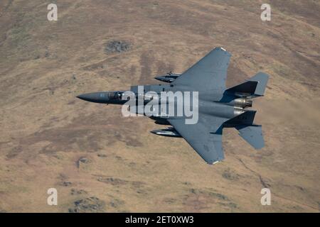 Réservoir de Thirlmere, près de Keswick, le Lake District, Cumbria, Royaume-Uni. 1er mars 2021. Keswick, Royaume-Uni. 1er mars 2021. US Airforce McDonnell Douglas F-15 Eagle à Keswick, Royaume-Uni, le 3/1/2021. (Photo de Richard long/News Images/Sipa USA) crédit: SIPA USA/Alay Live News crédit: SIPA USA/Alay Live News Banque D'Images