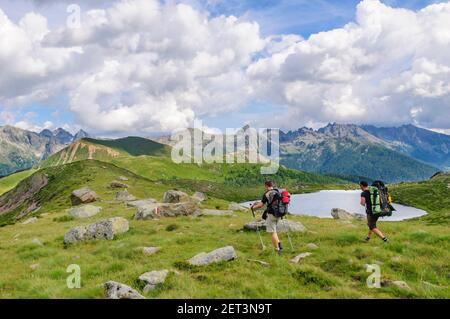 Visite de haute montagne dans les montagnes Lagorai près de Trento en Italie Banque D'Images