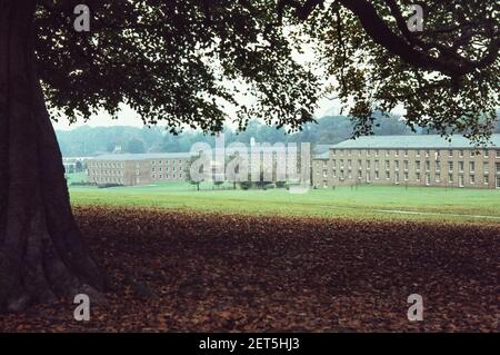 1979 Nottingham University Campus Nottingham England - vue de Derby Hall et lincoln Hall, deux salles de résidence d'étudiants de l'autre côté de la Nottingham University Downs University of nottingham Campus Nottingham University Nottingham England GB UK Europe Banque D'Images