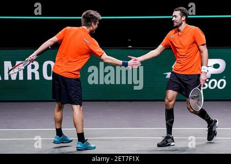 ROTTERDAM, PAYS-BAS - 1er MARS : Sander Arends des pays-Bas, David PEL des pays-Bas lors du 48e ABN AMRO World tennis Tournament à Rotterdam Ahoy le 1er mars 2021 à Rotterdam, pays-Bas (photo de Henk Seppen/Orange Pictures) Banque D'Images