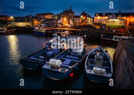 Le port de pêche de Northumberland des Seahouses c'est d'ici que les touristes peuvent prendre des voyages aux îles Farne. Northumberland, Angleterre, Royaume-Uni Banque D'Images