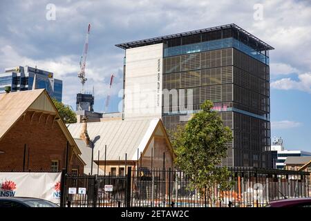 Arthur Phillip High Rise secondaire école dans le centre-ville de Parramatta, l'école a ouvert en 2020 et est de douze étages de haut, Sydney, Australie Banque D'Images