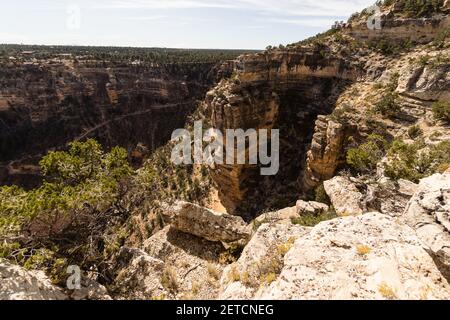 Une vue aérienne des collines rocheuses Banque D'Images