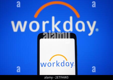 Ukraine. 2 mars 2021. Dans cette illustration, un logo Workday apparaît sur un smartphone et un écran d'ordinateur. Credit: Pavlo Gonchar/SOPA Images/ZUMA Wire/Alay Live News Banque D'Images