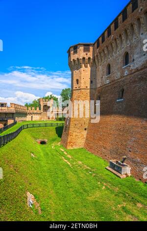 Remparts médiévaux de Gradara, Pesaro et Urbino, région des Marches, Italie Europe Banque D'Images