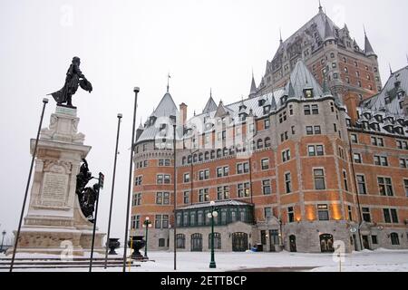 Vue d'hiver sur le château de Frontenac dans le Vieux-Québec ville Banque D'Images