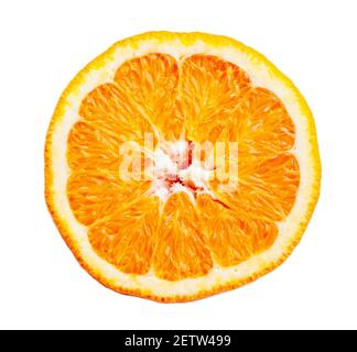 Tranches d'orange isolées sur blanc. Photo de haute qualité. Banque D'Images