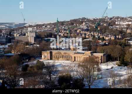 Weston Park après la chute de neige Sheffield, Angleterre, Royaume-Uni Banque D'Images