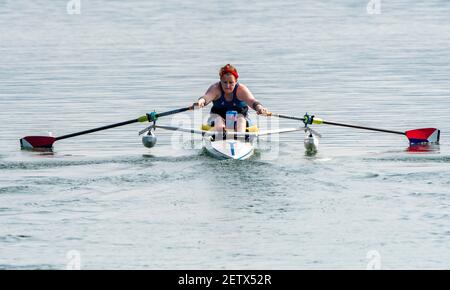 Linz, Autriche, lundi 26 août 2019, Championnat du monde d'aviron FISA, Regatta, Etats-Unis PRW1X, Hallie SMITH, déménagement, Dès le début ponton, dans sa chaleur, [crédit obligatoire; Peter SPURRIER/Intersport Images] 10:16:07 26.08.19 Banque D'Images