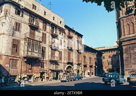 Balayage d'archives de Palma Majorque environ 1975. Plaza de la Seu Banque D'Images