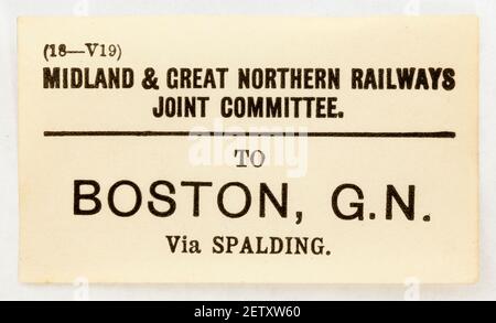 Old Railway a imprimé l'étiquette de bagage en papier à Boston Banque D'Images