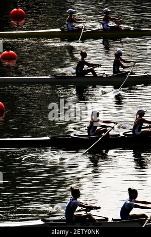 Linz, Autriche, mardi 27 août 2019, Championnat du monde d'aviron FISA, Regatta, USA LW2-, Bow Margaret BERTASI, Cara STAWICKI, [Crédit obligatoire; Peter SPURRIER/Intersport Images] s'éloigner, du ponton de départ, dans leur course préliminaire, 11:33:59 27.08.19 Banque D'Images