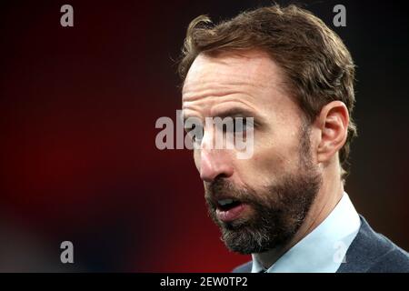 Photo du dossier en date du 12-11-2020 du directeur de l'Angleterre Gareth Southgate étant interviewé après l'amical international au stade Wembley, Londres. Date de publication : le mardi 2 mars 2021. Banque D'Images