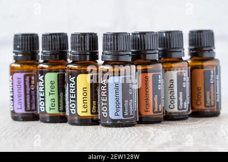 Pecs, Hungray - février 27 2021 - image éditoriale illustrative des huiles essentielles Doterra pour usage quotidien Banque D'Images