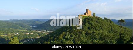 Allemagne, Rhénanie-Palatinat, Wasgau, Forêt du Palatinat, Annweiler, Château de Trifels Banque D'Images