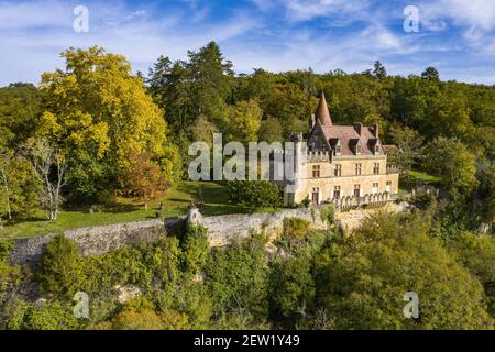 France, Dordogne, les Eyzies de Tayac Sireuil, château de Beyssac (vue aérienne) Banque D'Images