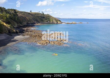 France, Côtes d'Armor, Plérin, kayak à Martin Plage (vue aérienne) Banque D'Images