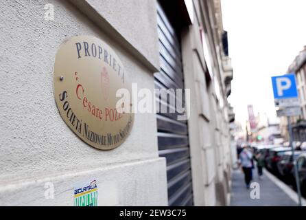 Milan, Italie. 02 mars 2021. Milan, extérieur du siège de la Cesare Pozzo Mutual Aid Society, service d'intégration de la santé à via San Gregorio, 48 Editorial usage Only crédit: Independent photo Agency/Alay Live News Banque D'Images