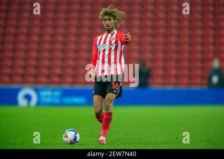 Sunderland, Royaume-Uni. 02 mars 2021. Dion Sanderson #16 de Sunderland avec le ballon à Sunderland, Royaume-Uni le 3/2/2021. (Photo par IAM Burn/News Images/Sipa USA) crédit: SIPA USA/Alay Live News Banque D'Images