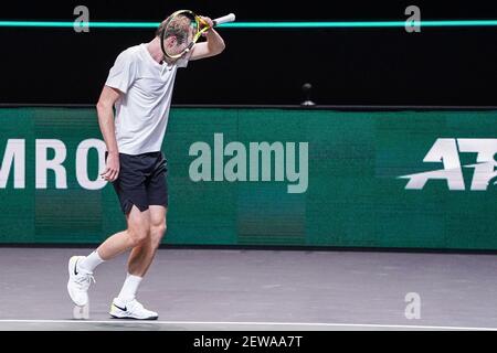 ROTTERDAM, PAYS-BAS - MARS 3: Botic van de Zandschulp des pays-Bas déçu lors de son match contre Borna Coric de Croatie pendant t Banque D'Images