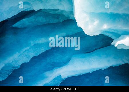 Détail de la glace bleue sur le glacier Athabasca, parc national Jasper, Alberta, Canada Banque D'Images