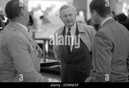 Dr Ferdinand (Ferry) Porsche au salon de l'auto de Paris 1984 Banque D'Images