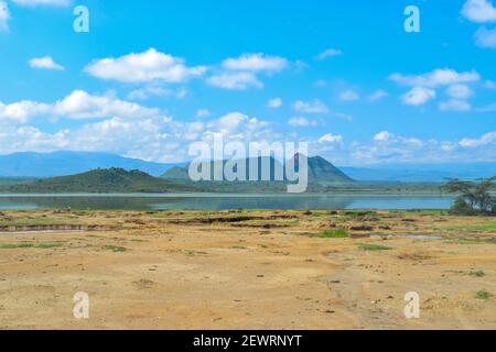 Vue panoramique sur le lac Elementaita contre les montagnes à Naivasha, Kenya Banque D'Images