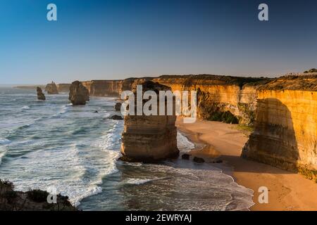 Quelques-uns des douze Apôtres, parc national des douze Apôtres, Port Campbell, Victoria, Australie, Pacifique Banque D'Images