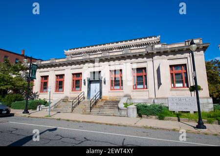 Bâtiment de poste historique de style maya dans main Street quartier historique dans le centre-ville de Woonsocket, Rhode Island RI, Etats-Unis. Banque D'Images