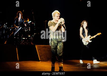 Herman Frank, Udo Dirkschneider et Wolf Hoffman d'accepter vivre au Hammerswithh Odeon. Londres, le 29 janvier 1984 | utilisation dans le monde entier Banque D'Images